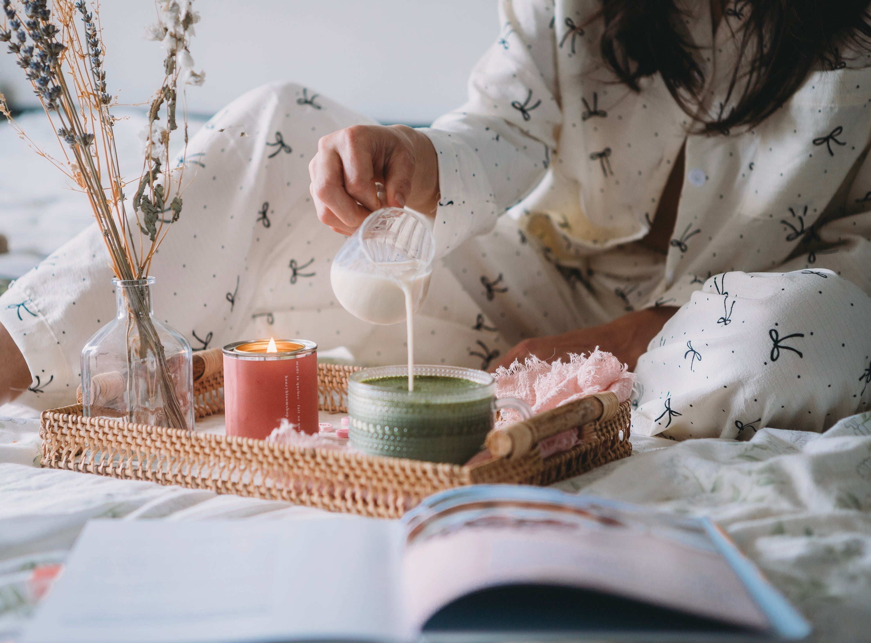 Light Up Your Weekend: Tips for Using Candles to Create a Relaxing Atmosphere