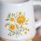 Vintage Geni Floral Pedestal Mugs Set of 4 – 1970s Yellow Daisy Coffee Cups